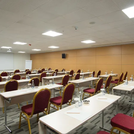 Tav Airport 4* Esmirna