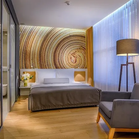 Tav Airport 4* イズミル