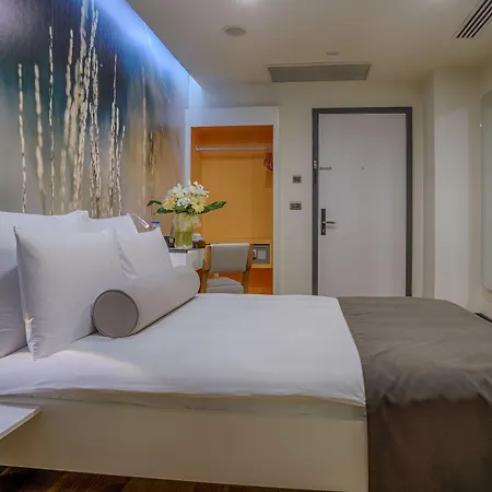 Tav Airport 4* イズミル