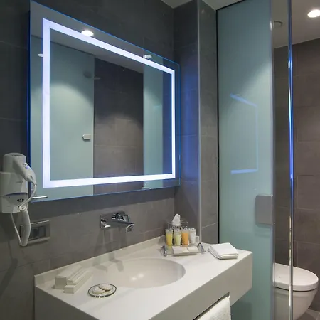 Tav Airport Hotel 4*