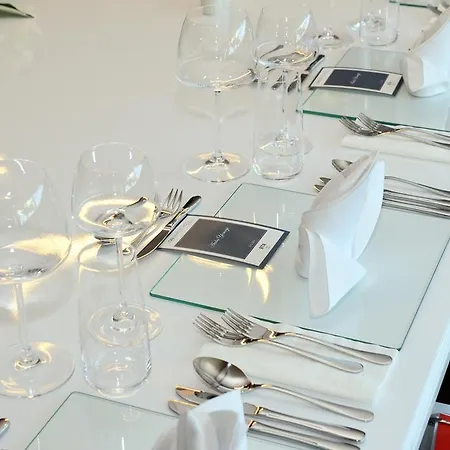 Tav Airport ホテル