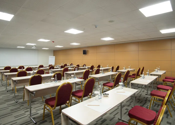 Tav Airport 4* Esmirna