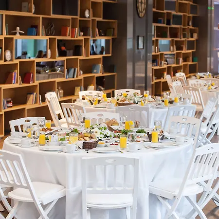 Ξενοδοχείο Tav Airport 4*