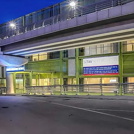 Tav Airport 4* İzmir