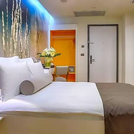 Hotel Tav Airport 4*