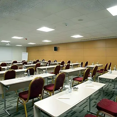 Tav Airport 4*