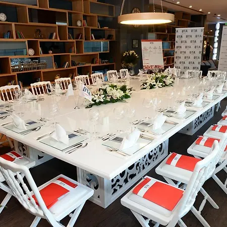 Tav Airport 이즈미르