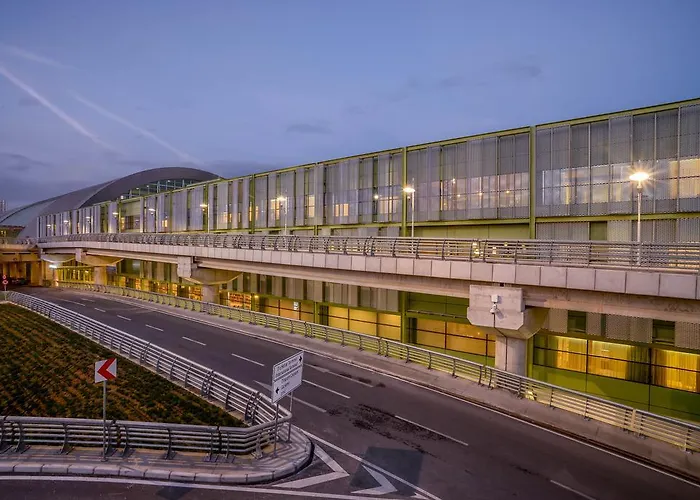 Tav Airport 4* Izmir