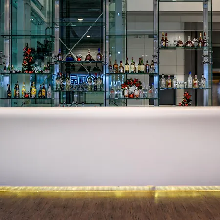 Hotel Tav Airport 4*