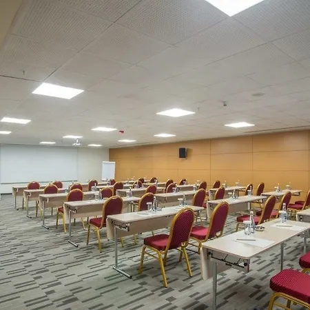Hotel Tav Airport 4*