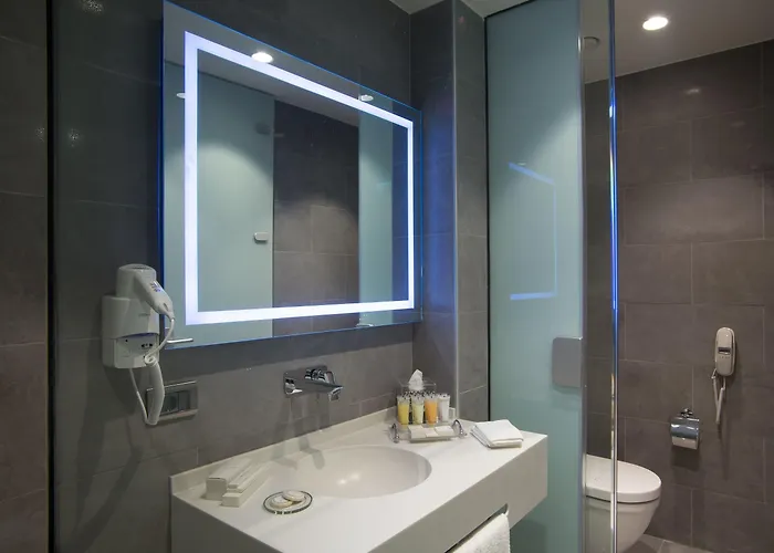 Tav Airport Hotel 4*